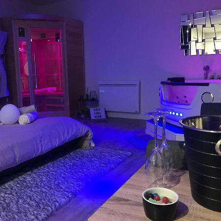 Sweet love romantique by locationslepuyenvelay Le Puy-en-Velay Extérieur photo